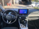 Toyota RAV4 2,5 Hybrid Comfort 4WD AT - náhled 8
