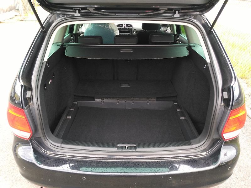 Volkswagen Golf Variant 1,2 TSI  MATCH /77 kW/ - fotka 5 z 41