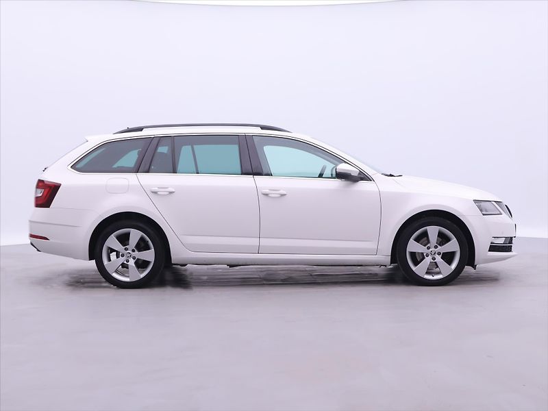 Škoda Octavia 2,0 TDI 110kW Style Webasto CZ - fotka 8 z 36