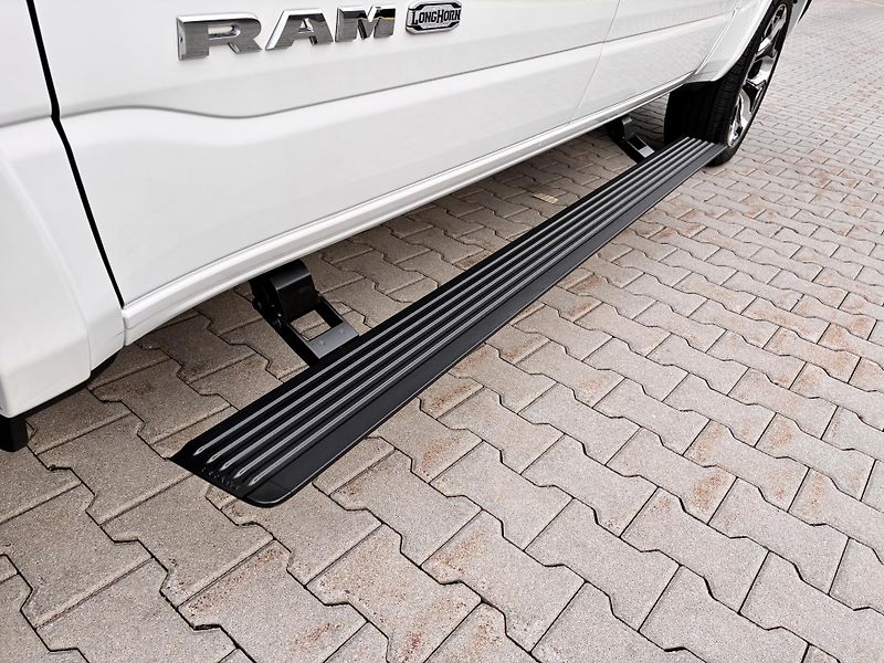Dodge RAM 1500 LONGHORN 5.7 V8 HEMI eTORQUE  - fotka 15 z 53