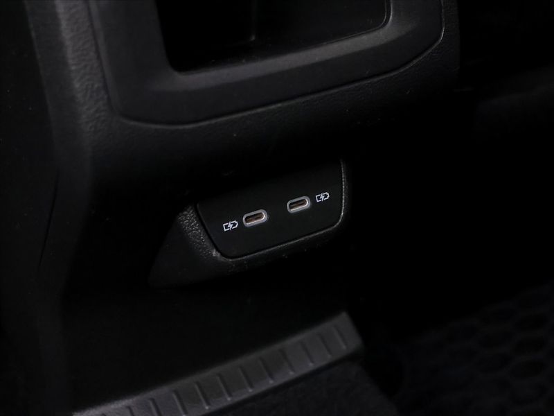 Volkswagen T-Cross 1,0 TSI 81kW Life Aut.klima Ta - fotka 14 z 30