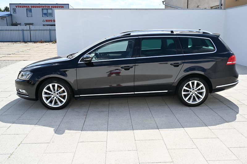 Volkswagen Passat Variant 2.0TDI 103KW Highline  - fotka 8 z 52