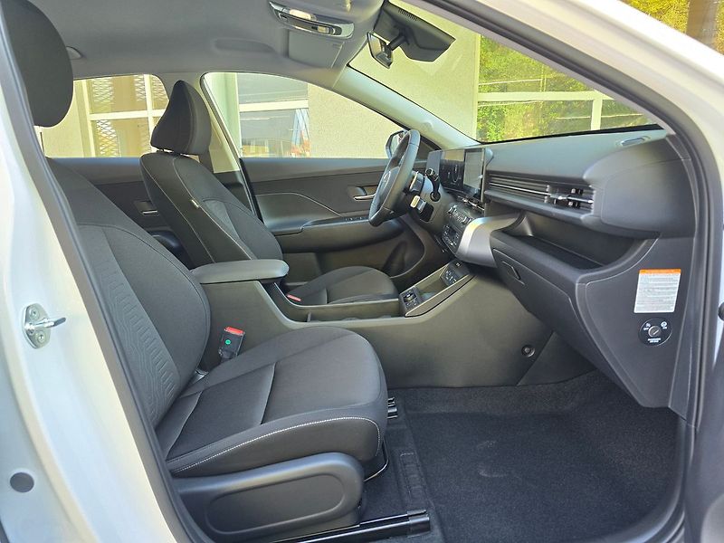 Hyundai Kona (2026) 64.8kwh Smart Range Clima - fotka 21 z 25
