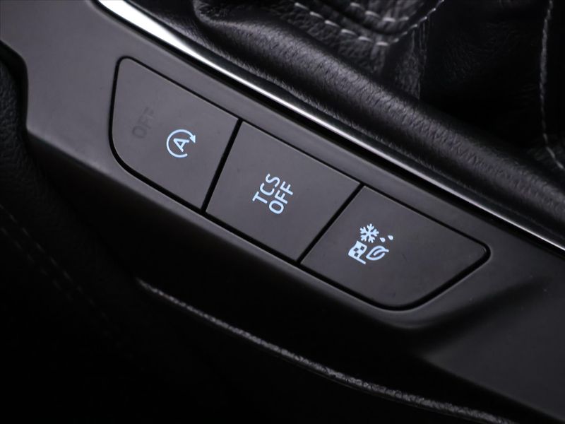 Ford Focus 1,5 Titanium X CZ 1.Maj. DPH - fotka 22 z 31