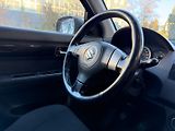 Suzuki Swift 1,3 16V 4x4 / sada pneu / - náhled 16