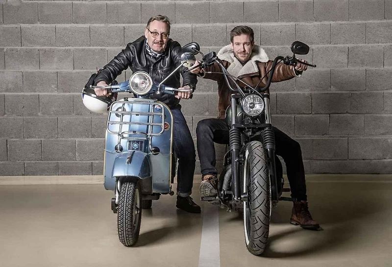Známé tváře z motosportu se potkaly na focení vizuálu pro Motosalon.