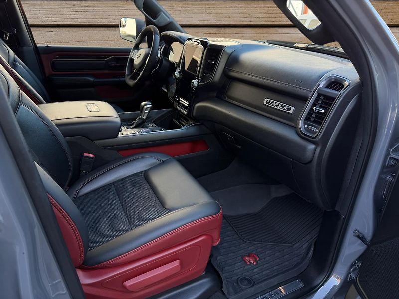 Dodge RAM (2021) +TRX+CUSTOM+BORLA+GREY+JMB+ - fotka 10 z 24