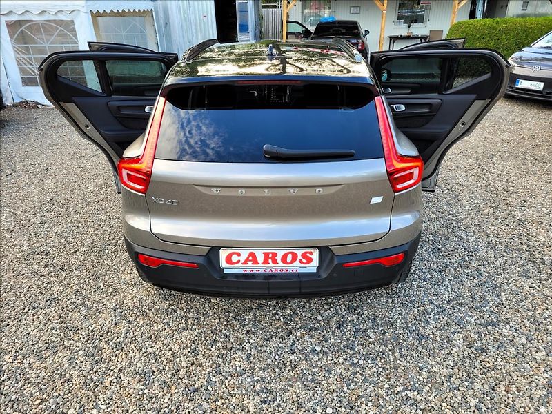 Volvo XC40 T4 Recharge,R-design kůže - fotka 39 z 43