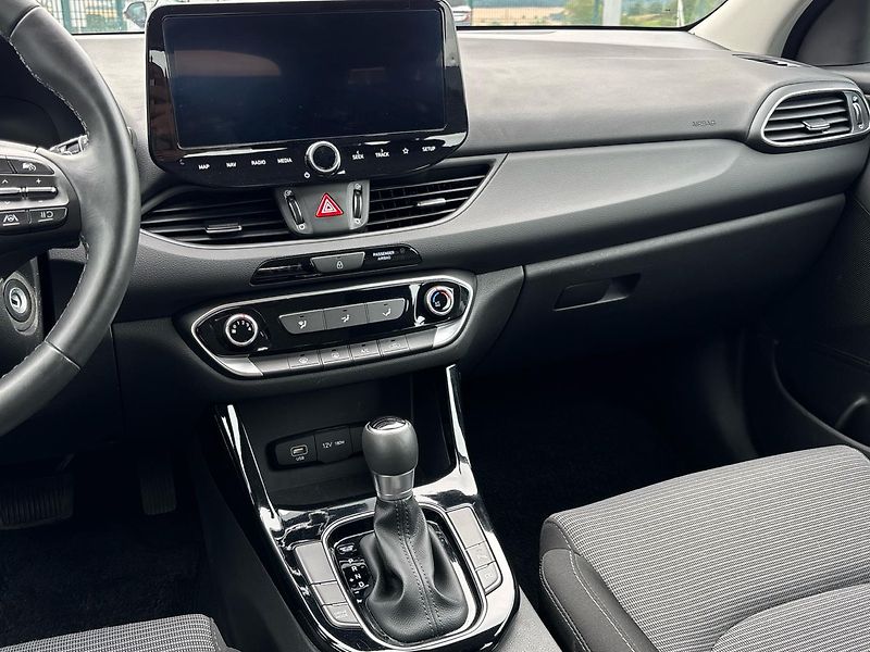 Hyundai i30 MHEV Smart DCT - fotka 12 z 25