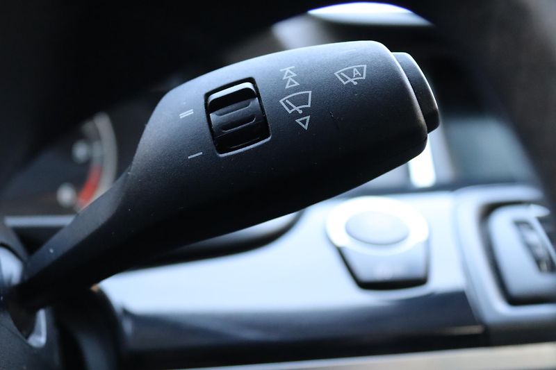 BMW Řada 5 530D XDRIVE F10 190kW - fotka 27 z 50