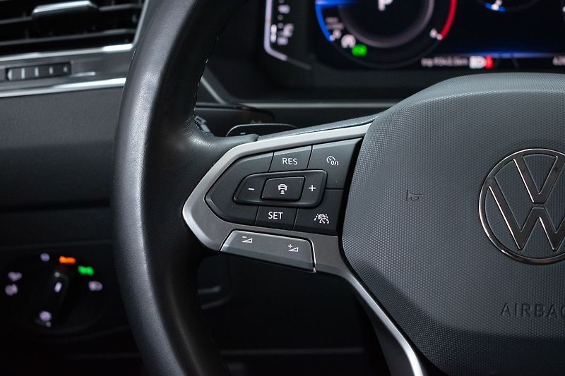 Volkswagen Tiguan Allspace 2.0 TDI 4x4*DSG*TAŽNÉ*DPH*ČR 1 - fotka 21 z 49