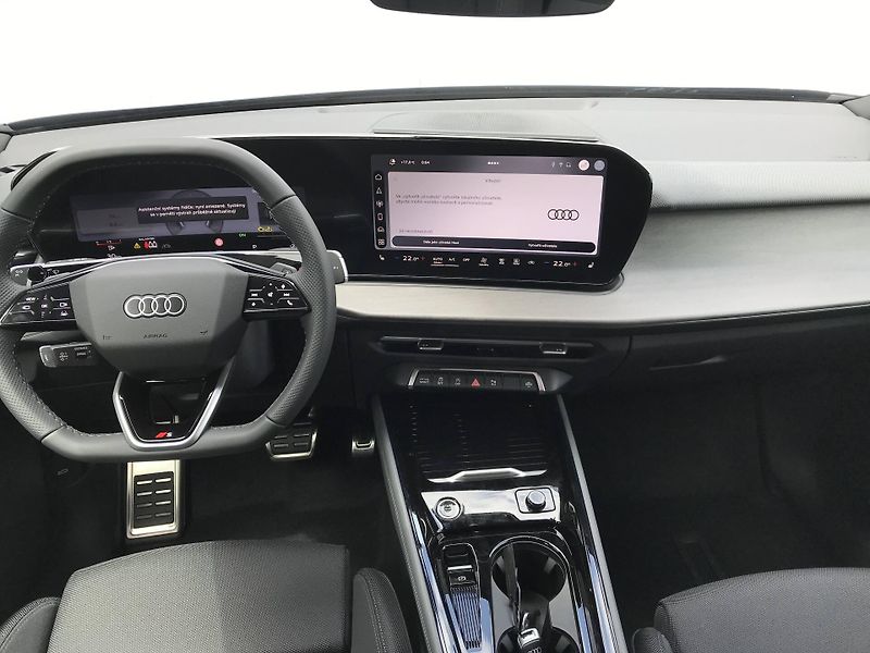 Audi Q3 7STT 1.5 TFSI - fotka 14 z 23