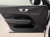 Volvo XC60 B4 AWD PLUS DARK AUT CZ 1.maj - náhled 7