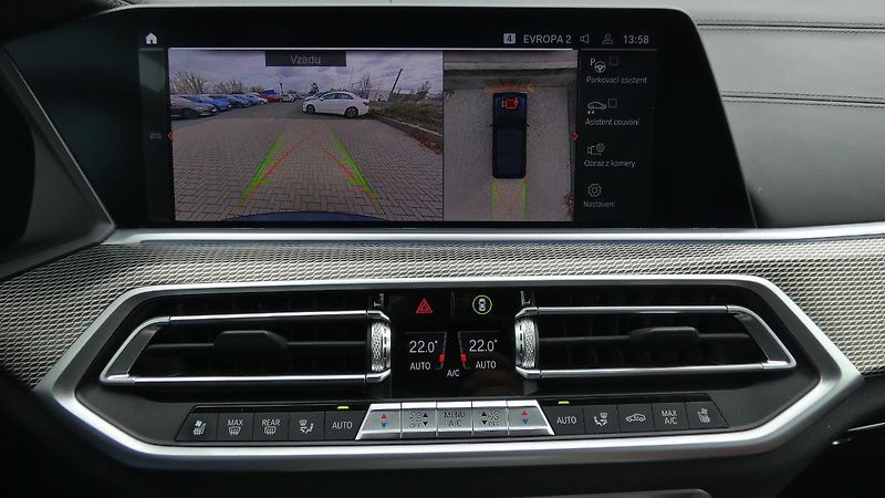 BMW X5 40d xDrive M Sport - fotka 15 z 25