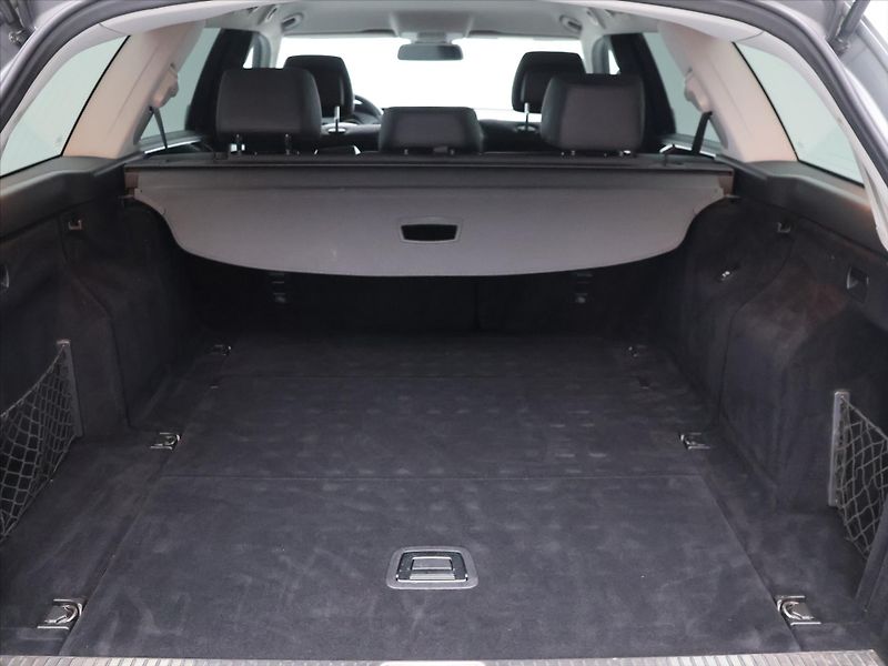 Mercedes-Benz Třídy E 3,0 350CDI 170kW Avantgarde - fotka 10 z 40