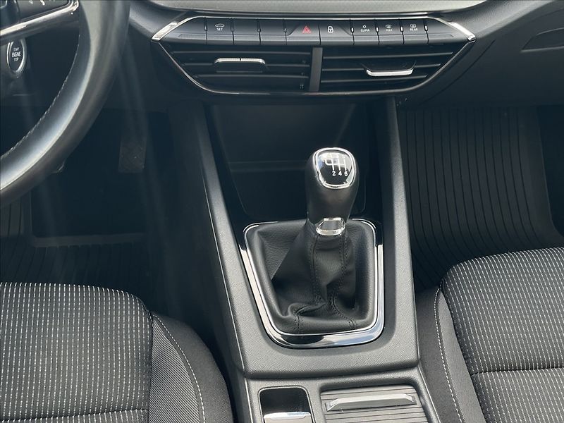 Škoda Octavia 2,0 TDI Combi Ambition Plus - fotka 12 z 22