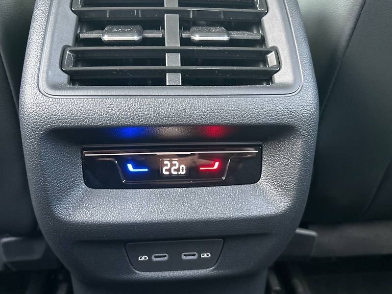 Volkswagen Tiguan (2025) 1.5 eTSI 7DSG Elegance - fotka 13 z 35