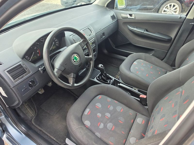 Škoda Fabia (2003) 1.4 i Serviska, Nová STK - fotka 8 z 19