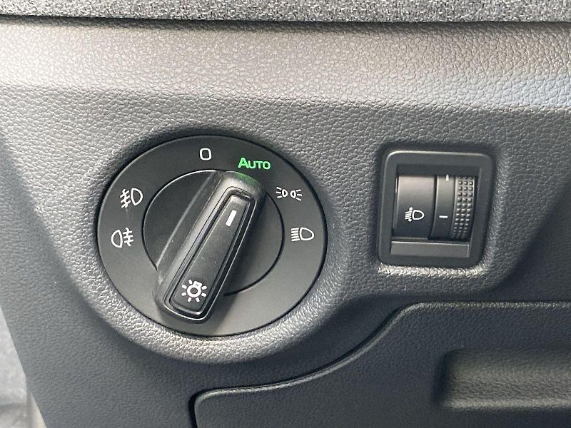 Škoda Kamiq (2025) 1.0 TSI Selection - fotka 18 z 32