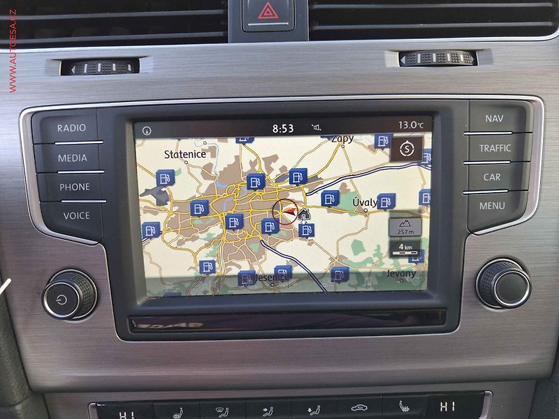 Volkswagen Golf (2015) 2.0 TDi, LED, TZ, navi, panor - fotka 17 z 18