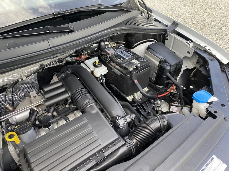 Volkswagen Tiguan 1.4 TSI 92kW -1xMAJ.-ALU-TAŽNÉ - fotka 43 z 46