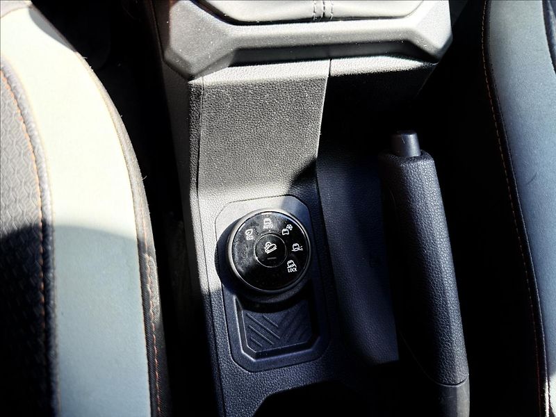 Dacia Duster 1,2 TCe POŠKOZENÁ LEVÁ STRANA - fotka 25 z 33