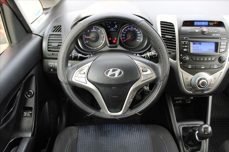 Hyundai ix20 1,4 CRDi  NOVÉ V ČR,TAŽNÉ - fotka 10 z 23