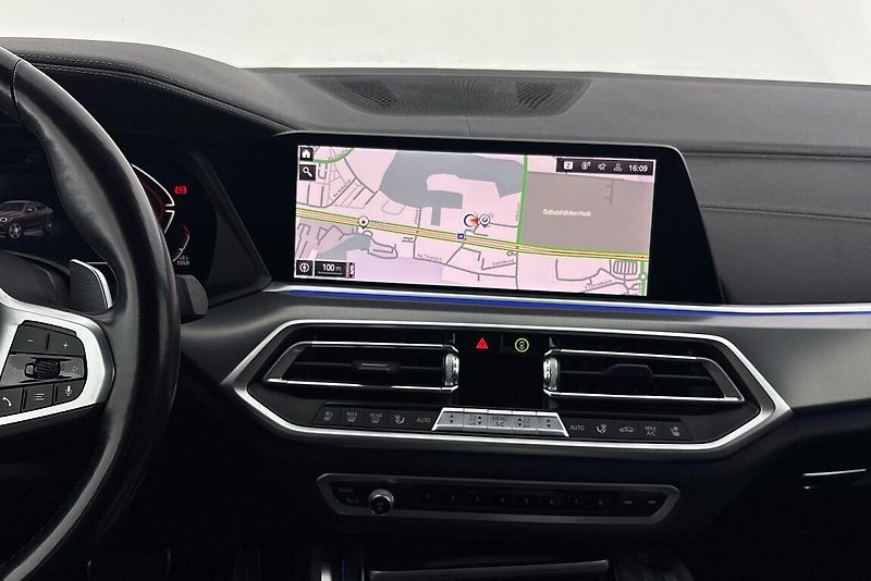 BMW X6 xDrive40d - fotka 9 z 13