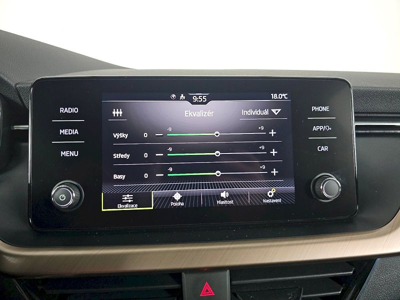 Škoda Scala (2023) 1.0TSi 81kW STYLE PLUS - fotka 14 z 32