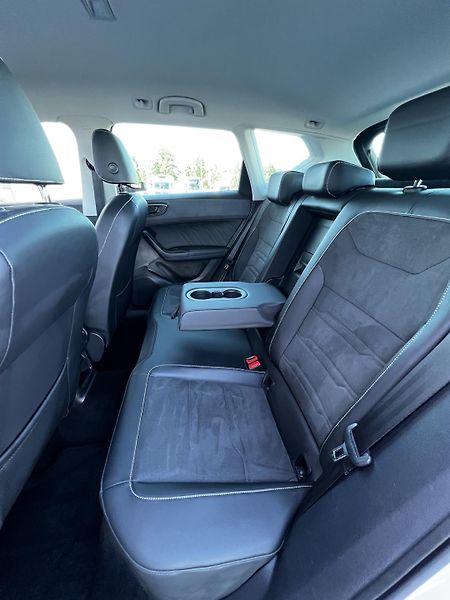 Seat Ateca 2.0TDI DSG 110kW Style TZ DPH - fotka 22 z 27
