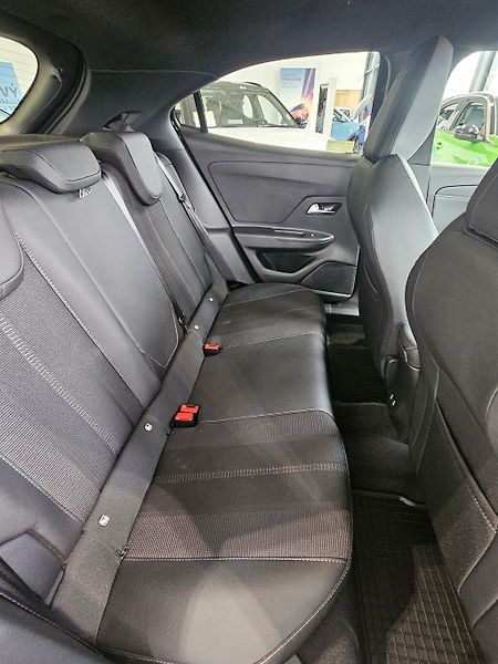 Opel Mokka (2026) GS Hybrid 145 k eDCT6-Automat - fotka 11 z 12