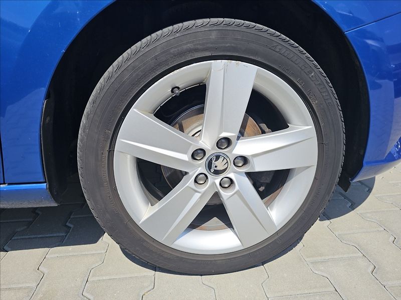 Škoda Fabia III 1,0TSi 70KW Drive - fotka 37 z 43
