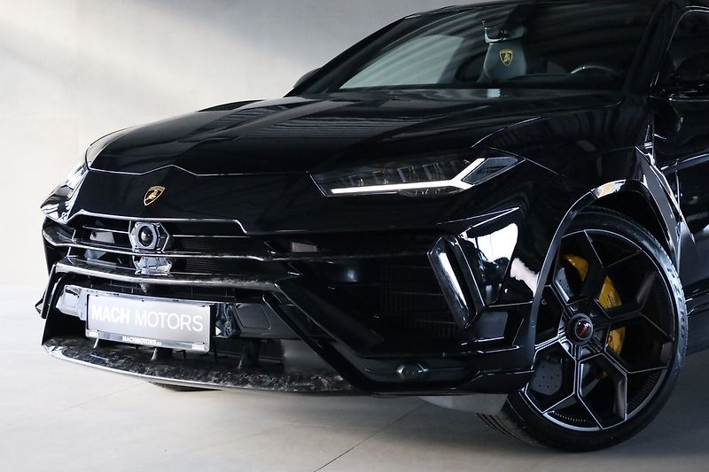Lamborghini Urus Novitec Wide Body Kit, Masáž - fotka 9 z 51