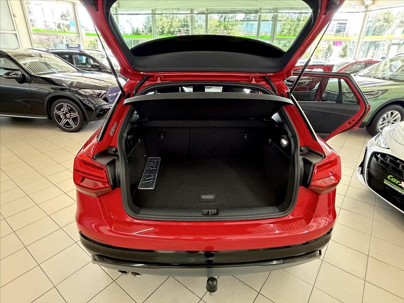 Audi Q2 2,0   140kW Quattro ATM - fotka 12 z 23