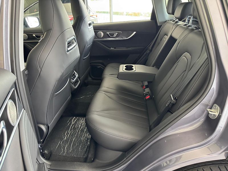 Chery Tiggo 7 (2026) 1,6T ICE Luxury FWD - fotka 12 z 60
