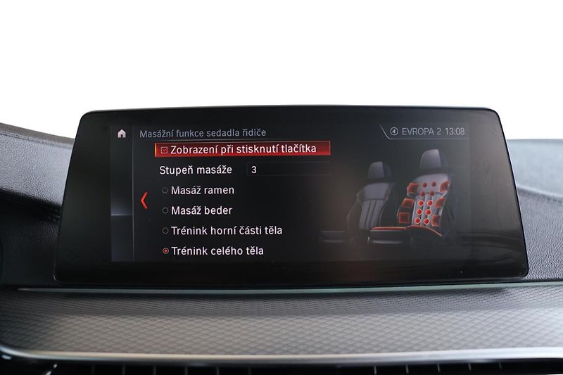 BMW Řada 5 530d xDrive Limousine - fotka 18 z 30