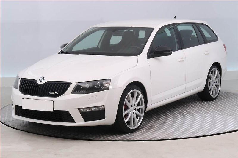 Škoda Octavia (2015) RS 2.0 TDI, Kůže, Navi - fotka 2 z 18