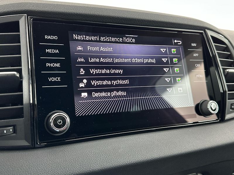 Škoda Karoq (2024) 2.0TDI 85kW Selection - fotka 12 z 26