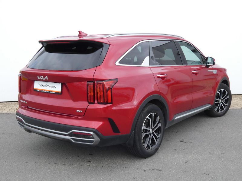 Kia Sorento (2023) Exclusive 2,2 CRDi 4x4 - fotka 2 z 30