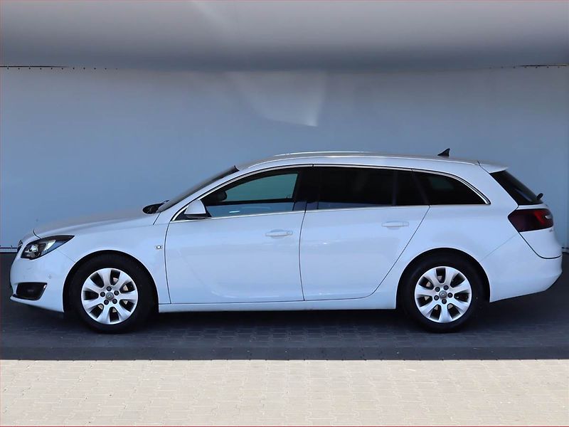 Peugeot 2008 (2021) Allure 1.2 PureTech, Automat - fotka 3 z 23
