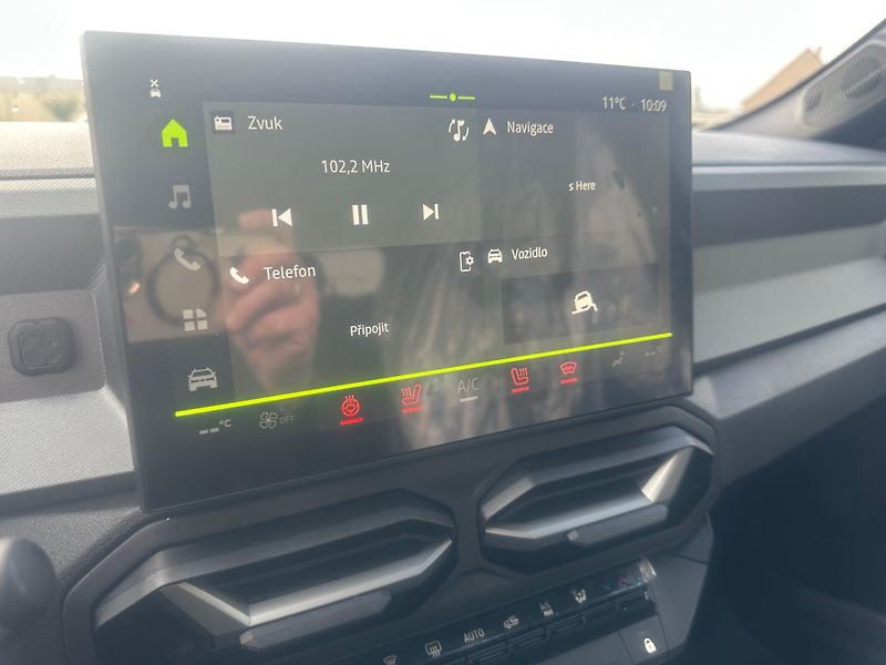 Dacia Bigster (2025) Journey mild hybrid-G 140      - fotka 14 z 26