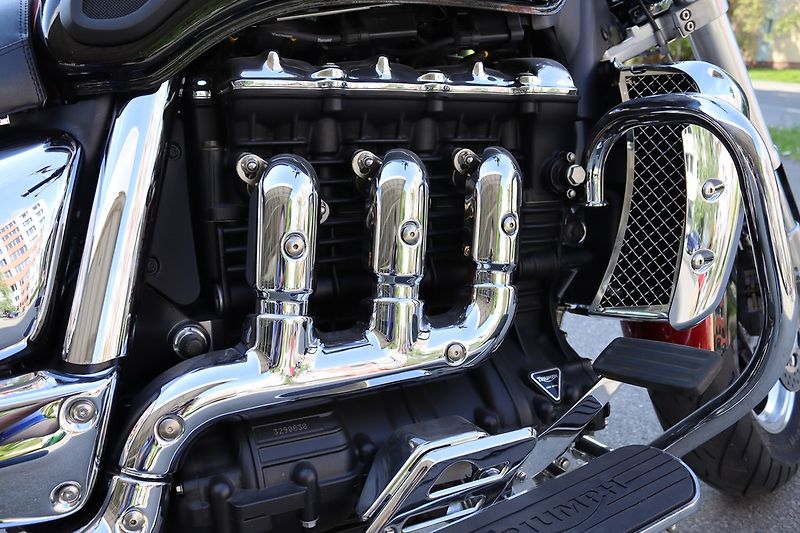 Triumph Rocket III Classic (2007) ROCKET III  K prodeji !! - fotka 13 z 20