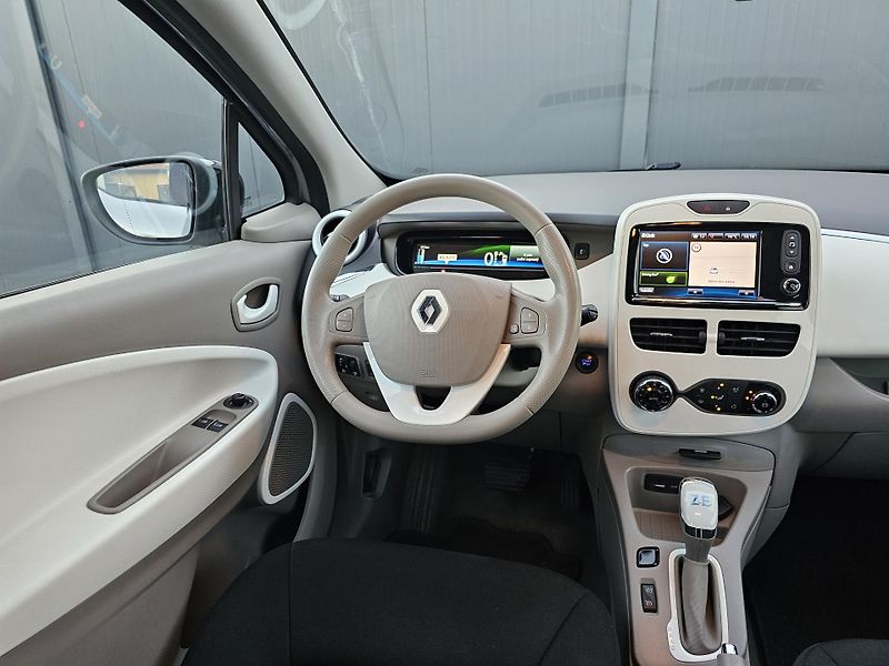 Renault ZOE NAVI,2xKOLA,SERVISKA - fotka 19 z 46