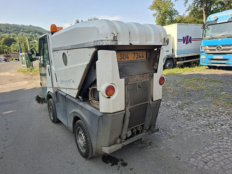Bucher (2012)  CITYCAT 1000 zametací stroj  - fotka 8 z 13