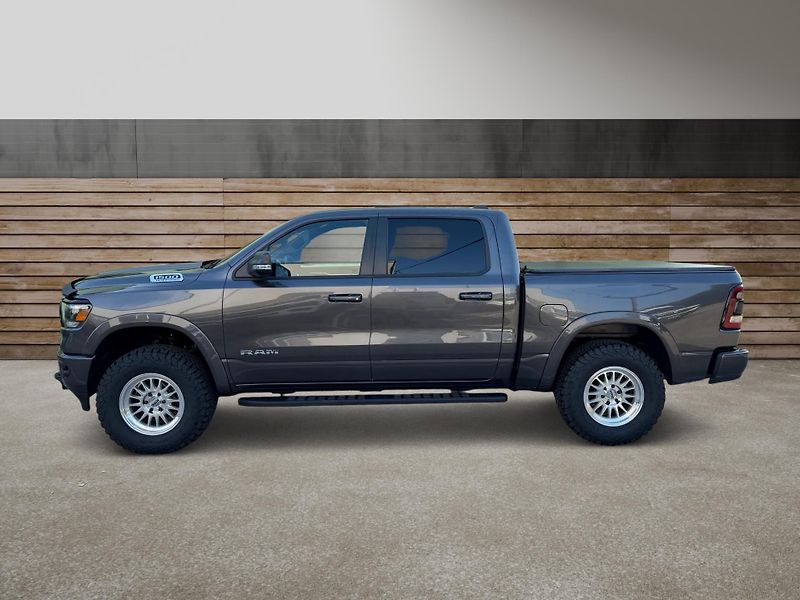 Dodge RAM (2022) +WINCHER+ROUGH COUNTRY+6 míst+ - fotka 6 z 23