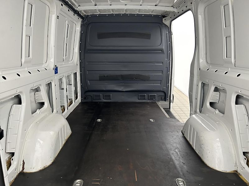 Volkswagen Crafter 2.0 TDI - fotka 20 z 21