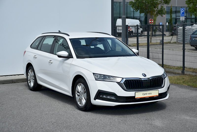 Škoda Octavia (2022) Ambition 1.5 TSI 110kW - fotka 8 z 32