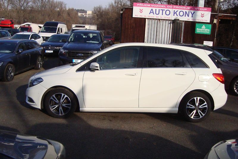 Mercedes-Benz Třídy B (2012) 180 CDi - fotka 4 z 81