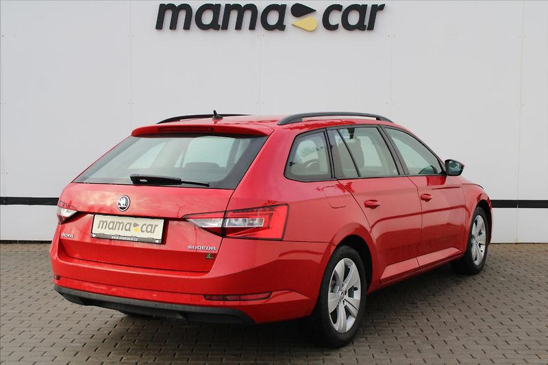 Škoda Superb 1.4 TSI 110kW 1.MAJITEL ČR - fotka 7 z 21