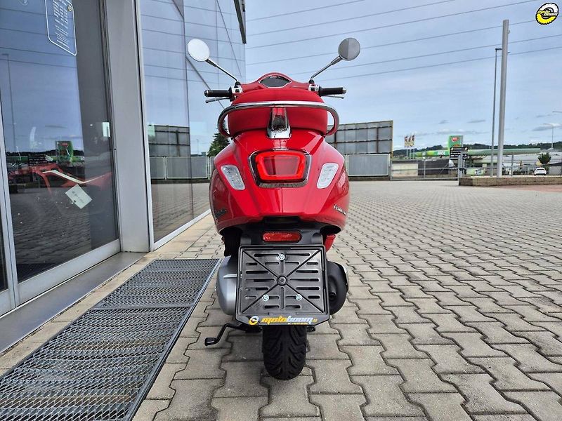 Vespa Primavera 125 3V ABS (2026) Primavera 125 RED - fotka 5 z 22
